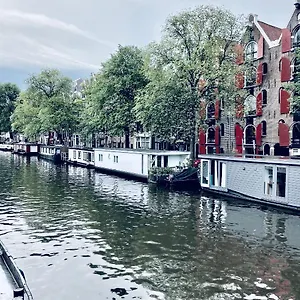 Houseboat Bonnie Frühstückspension