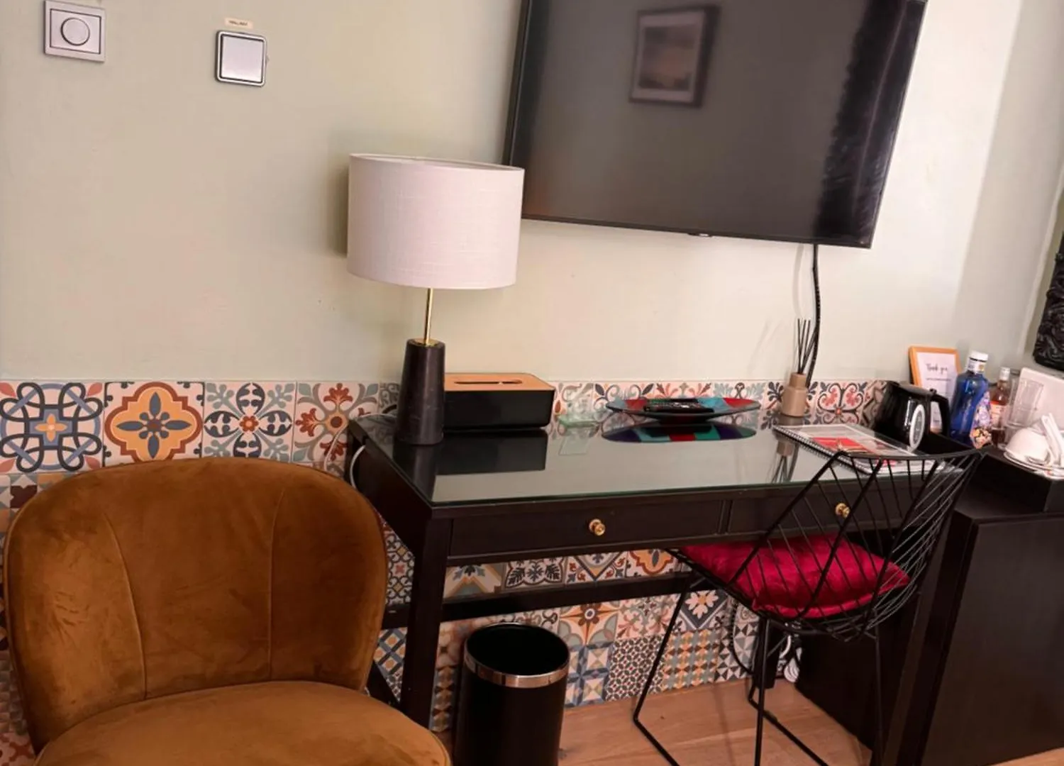 Decor Canal House